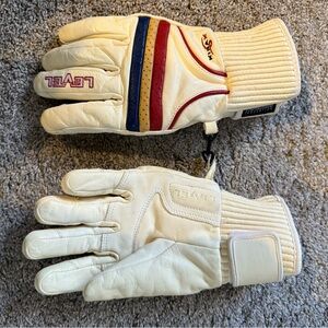 Level Cream ‘sixties’ Ski Gloves with Stripes